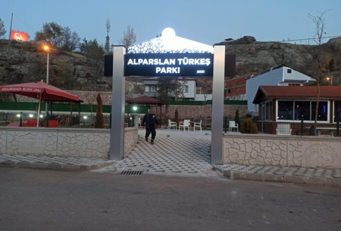 ALPARSLAN TÜRKEŞ PARKI YAPIMI TAMAMLANDI